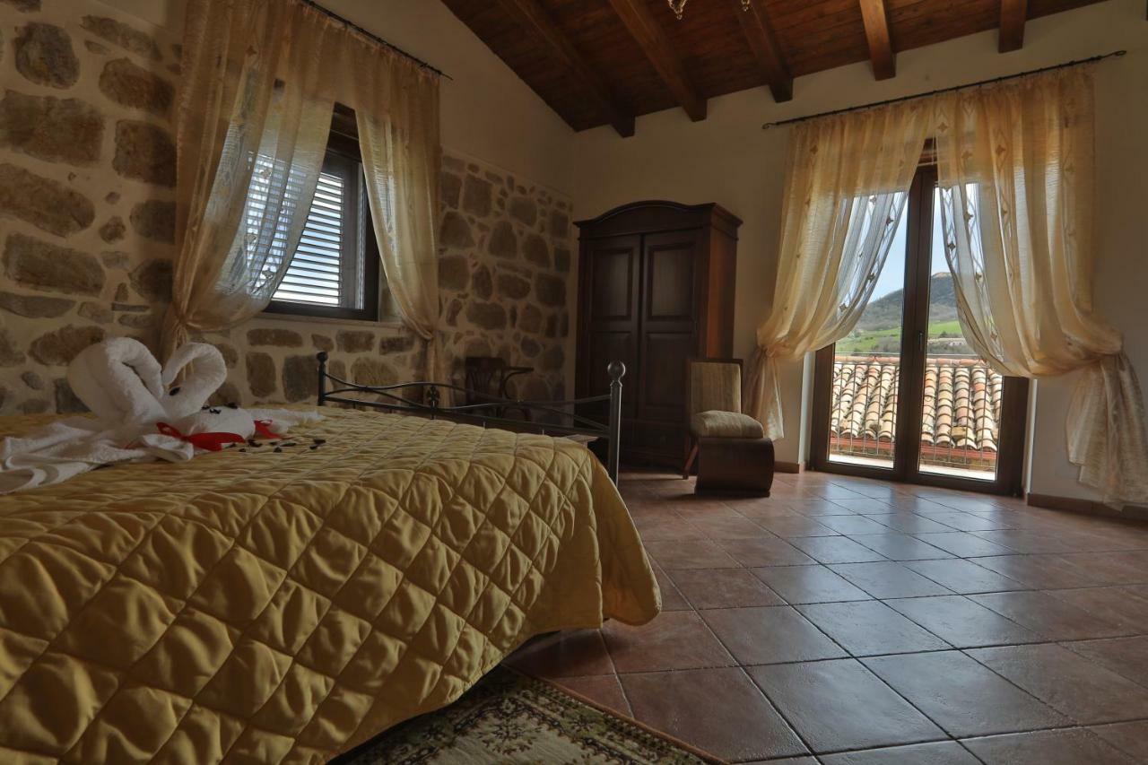 Agriturismo La Stragola Nicosia Luaran gambar