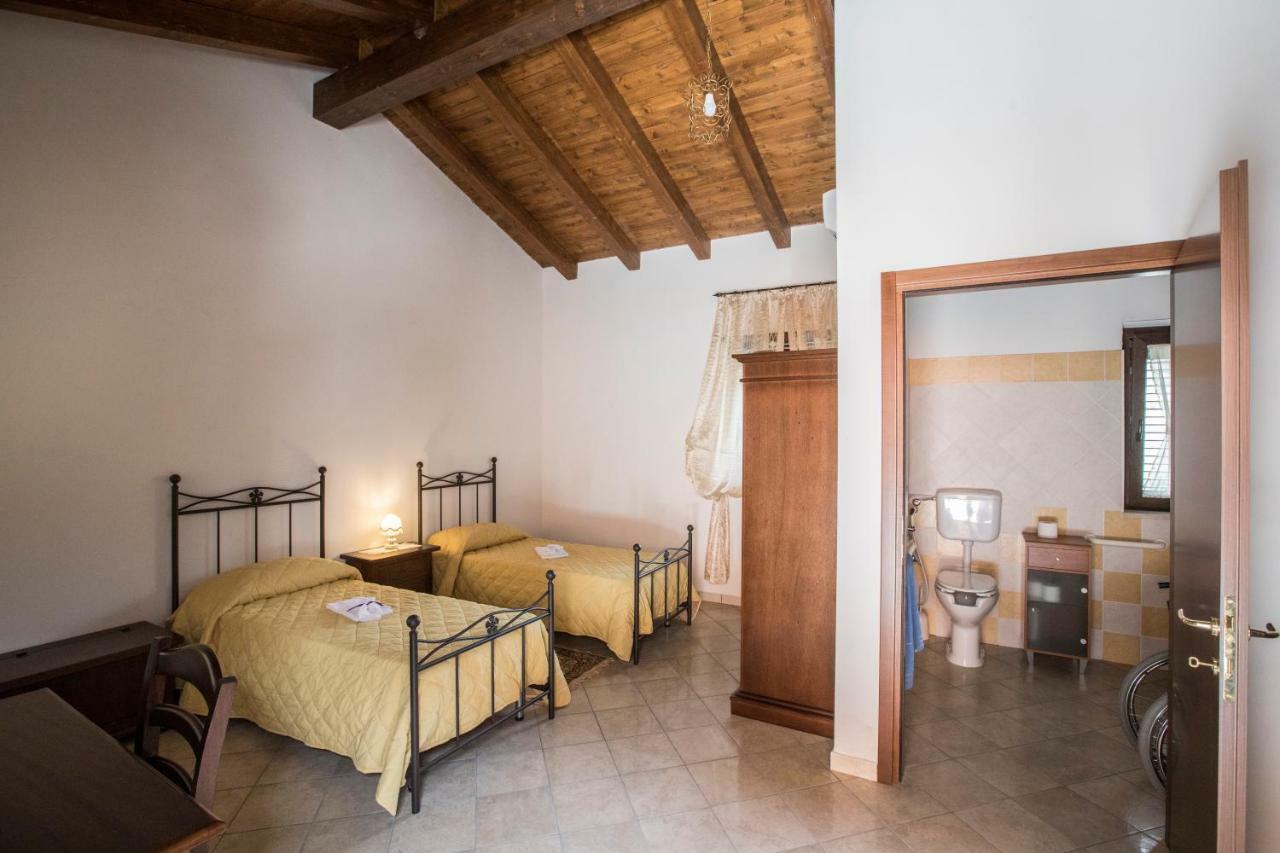 Agriturismo La Stragola Nicosia Luaran gambar